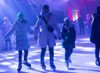Savivaldybės ledo čiuožyklos atidarymas Suvalkų 11-ojoje pagrindinėje mokykloje