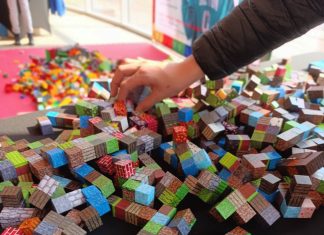 Velykinės kaladėlės Suvalki Plaza aikštėje Velykinės kaladėlės Suvalki Plaza aikštėje