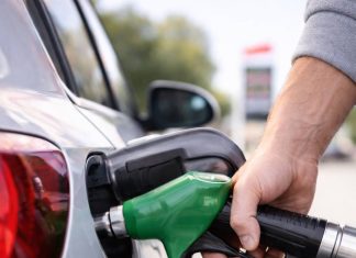 Pigesnis kuras Lenkijoje. Kiek už benziną ir dyzeliną sumokėsite Suvalke?