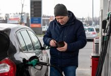 Kuro kainos Lenkijoje kyla. Nuo liepos 1 d. vairuotojai moka daugiau